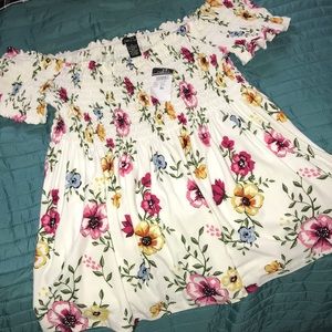 New with tags XL floral off the shoulder blouse